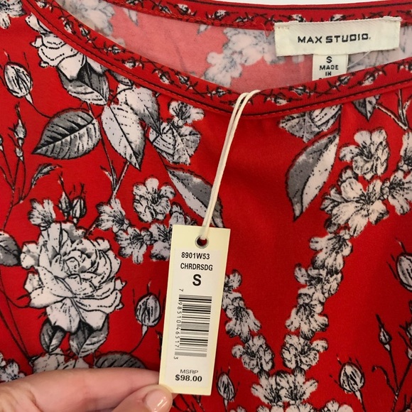 Max Studio Floral Scoop Neck Sleeveless Dress Red Size Small - Picture 9 of 10